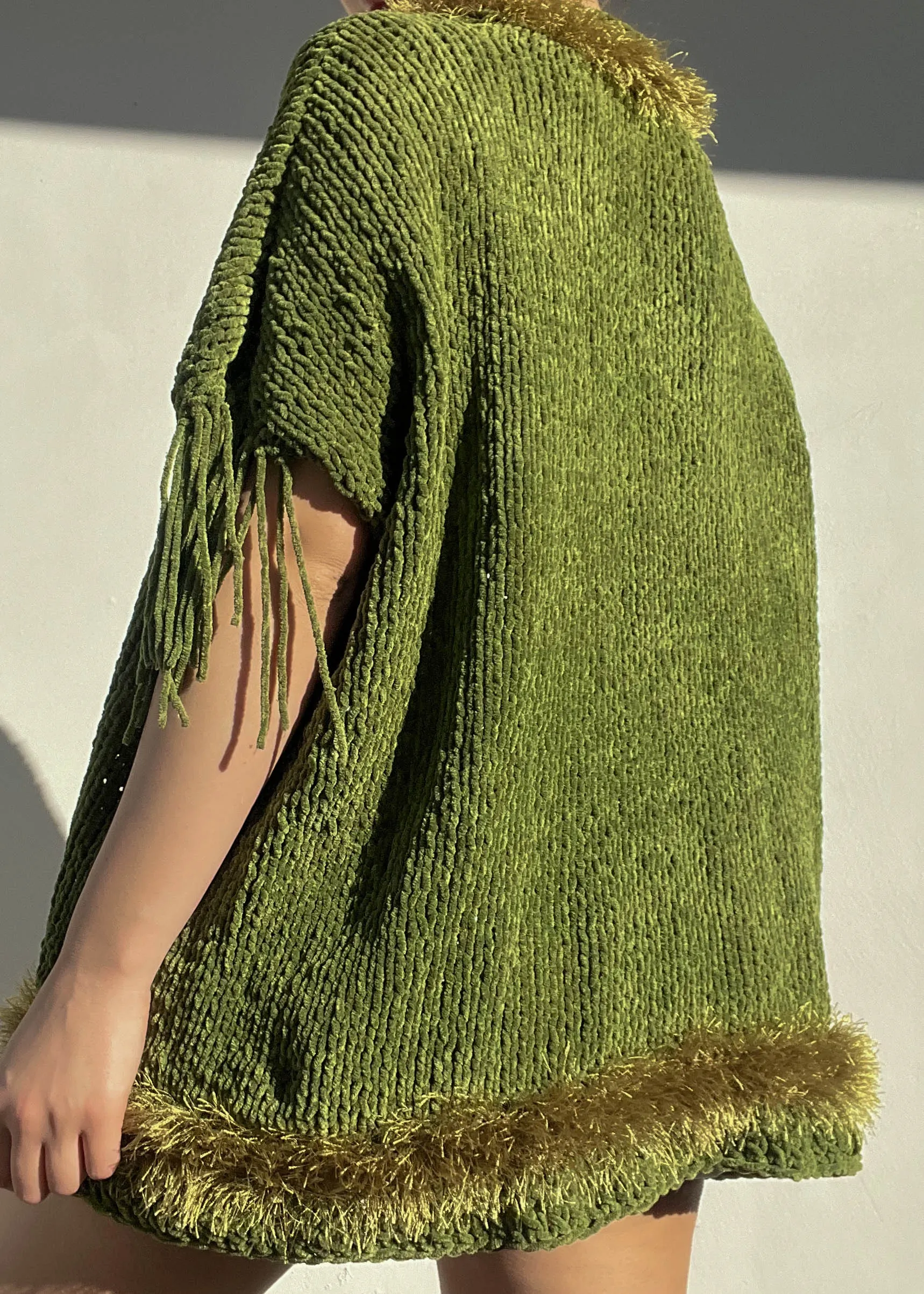 90's Green Fuzzy Trim Knit (M-XL)