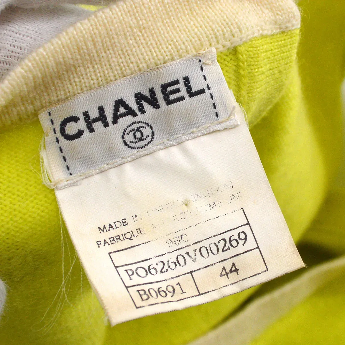 Chanel 1996 sleeveless cashmere top #44